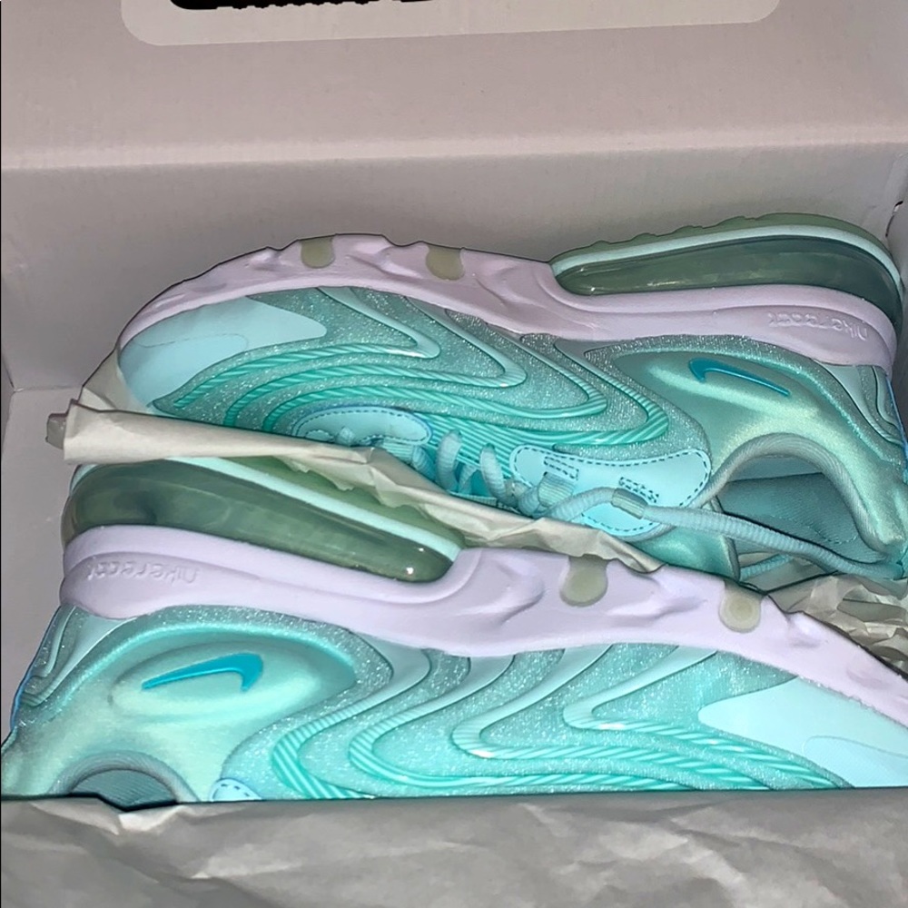 Women’s Air Max 270 React